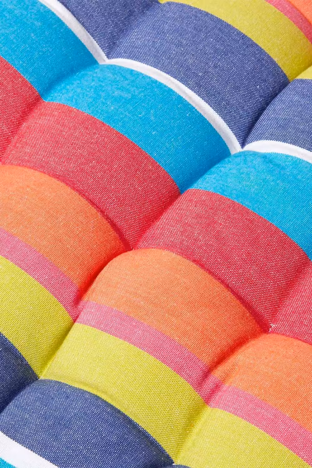 Homescapes Multi-Colour Striped 3 Seater Garden Bench Cushion, 100% Cotton, Width: 143 cm, Depth: 42 cm – 3