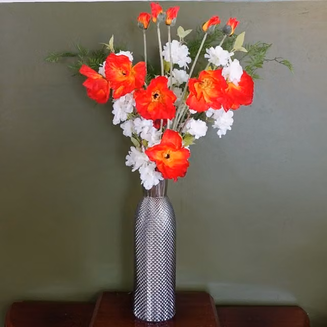 Mixed Leaf and Blossom Glass Vase in White, Grey and Silver, H: 16 cm, W: 16 cm, D: 16 cm