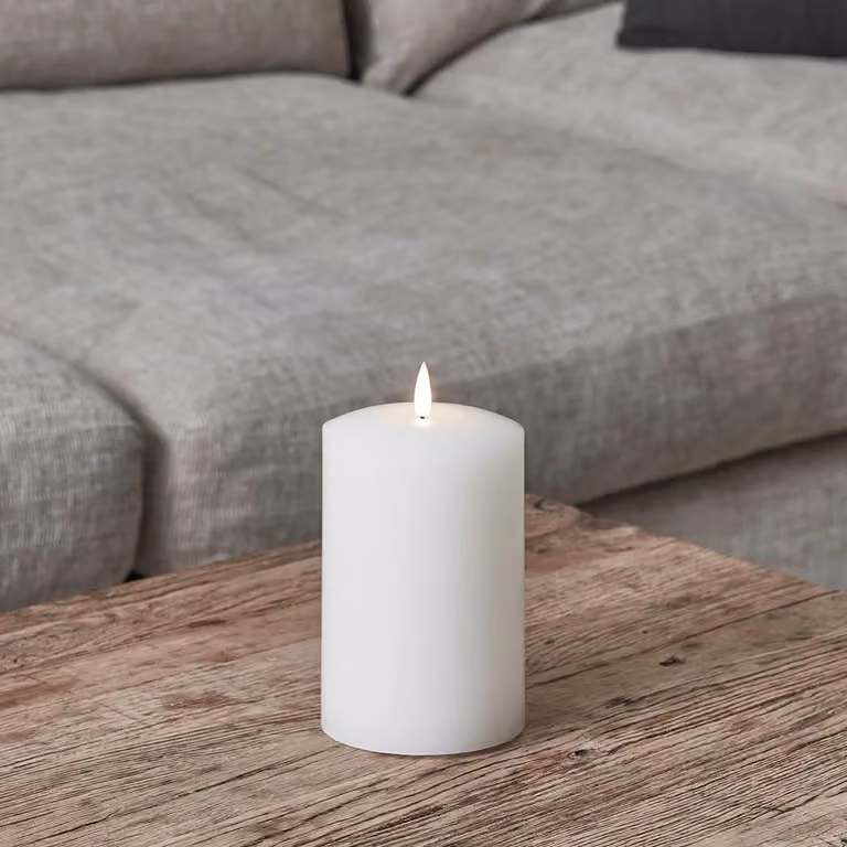 Lights4fun TruGlow White Chapel Pillar Candle with Remote Control, Flicker Effect and Timer, Height: 15 cm