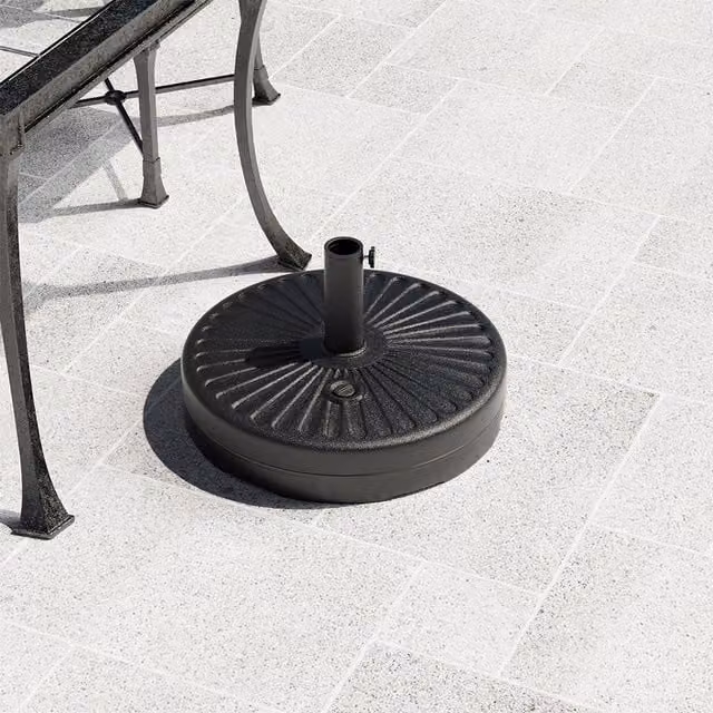 Komore Heavy-duty Round Black Plastic Garden Parasol Base