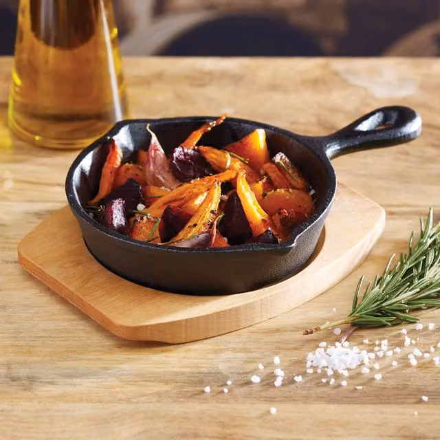 Artesa Black Uncoated Cast Iron 15cm Round Small Frying Pan with Board
