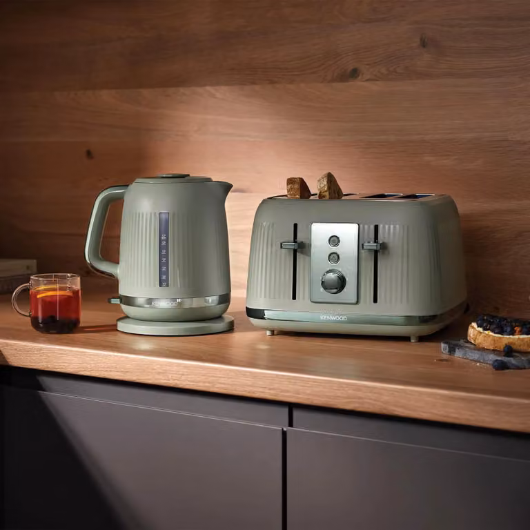 Kenwood Kettle 1.7L and 4 Slice Toaster Set in Green