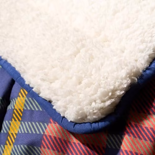 OHS Red and Blue Tartan Check Sherpa Reversible Coverless 10.5 Tog Single Duvet with Pillowcases, W/D/H: 135 x 200 cm – 4