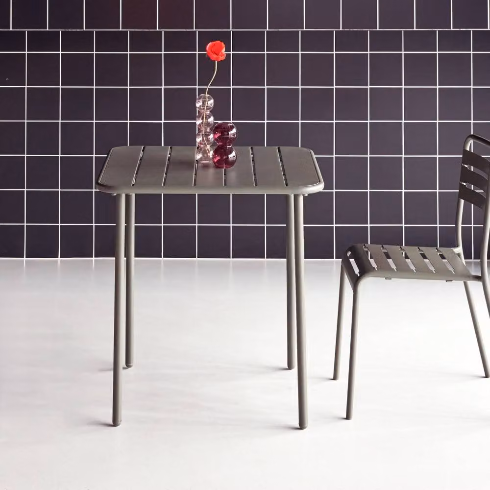 sweeek Square Steel Garden Table in Beige – 2