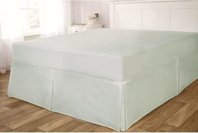 Rapport Home Single Polycotton Fitted Valanced Bed Sheet in Pistachio Green