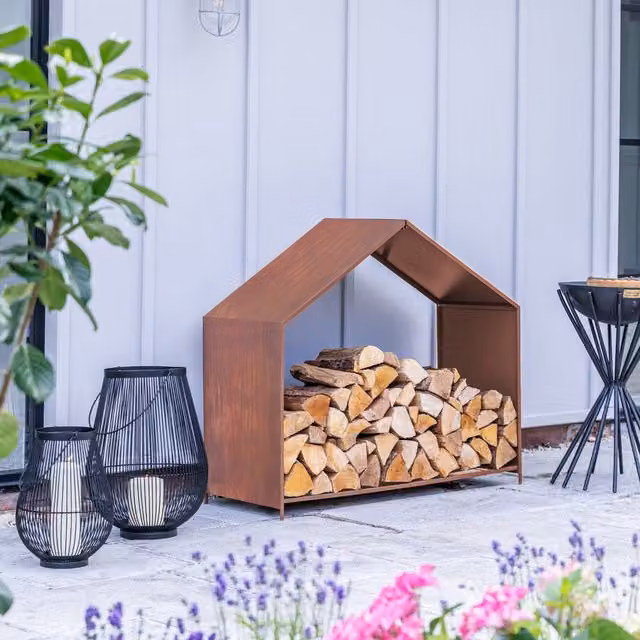 Ivyline Outdoor House Rust Log Storage in Brown, H 88 cm x D 100 cm