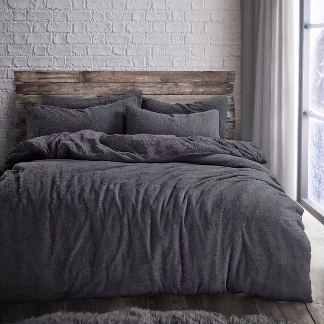 Velosso Plain Teddy Duvet Cover and Pillowcase Set in Charcoal Grey, King Size (W: 180 cm, H: 200 cm)