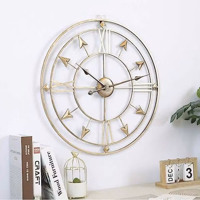 Livingandhome Vintage Round Golden Silent Quartz Wall Clock in Gold and Yellow Metal