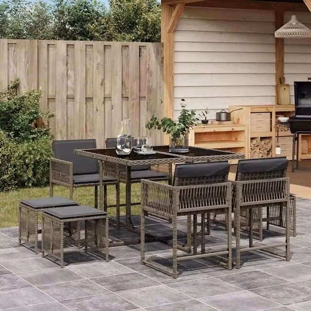 Berkfield Home Modern Polyrattan Garden Dining Set with Glass Top in Grey and Black