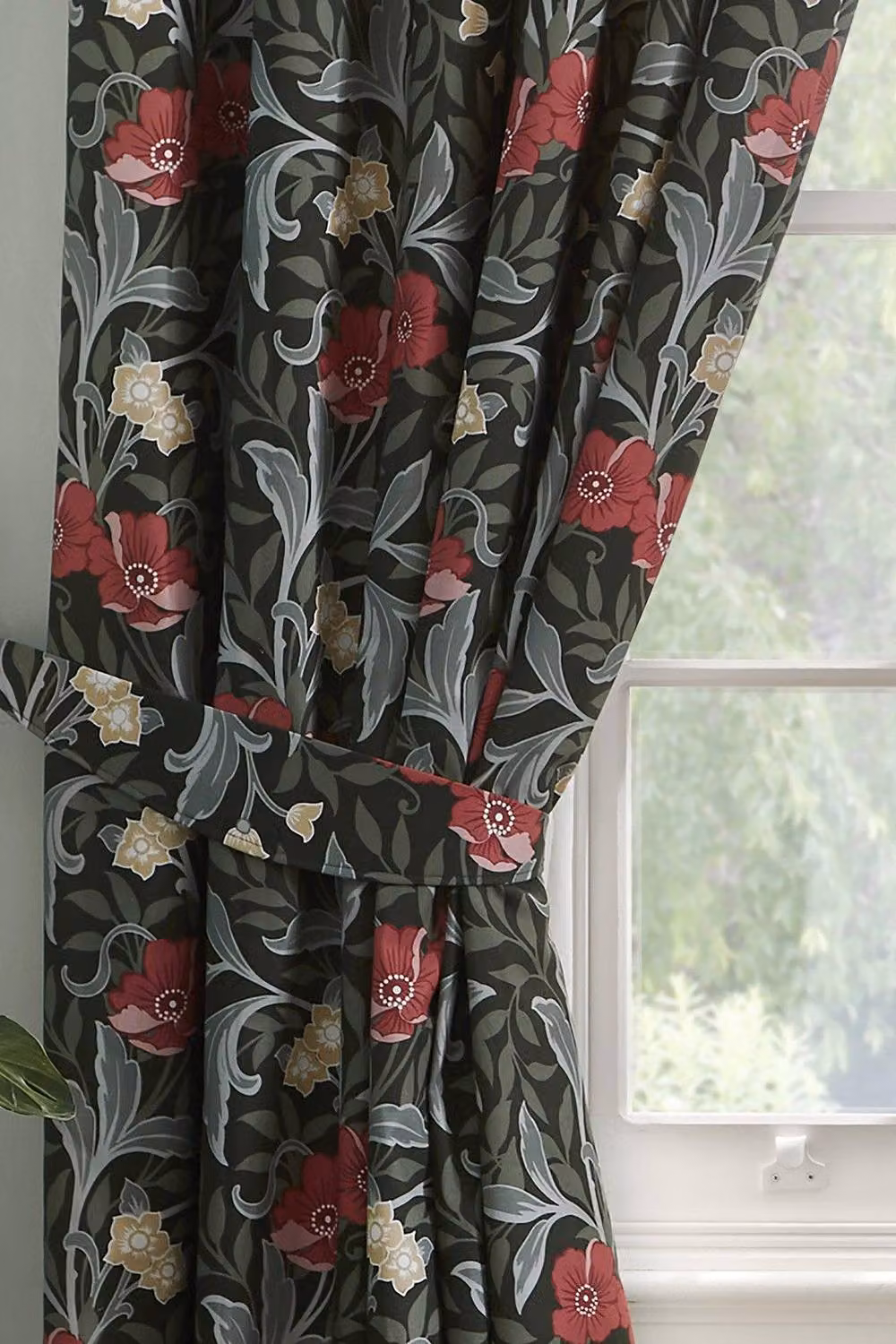 Dreams & Drapes Sandringham Green 100% Cotton Pencil Pleat Curtains with Tie-Backs, Width: 167 cm, Drop: 183 cm – 3