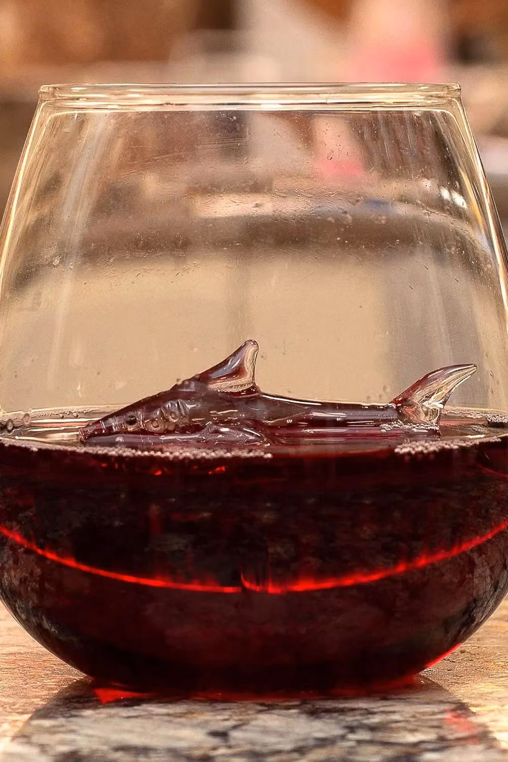 Bar Bespoke Shark in a Glass Tumbler, 500ml, Transparent Clear – 3
