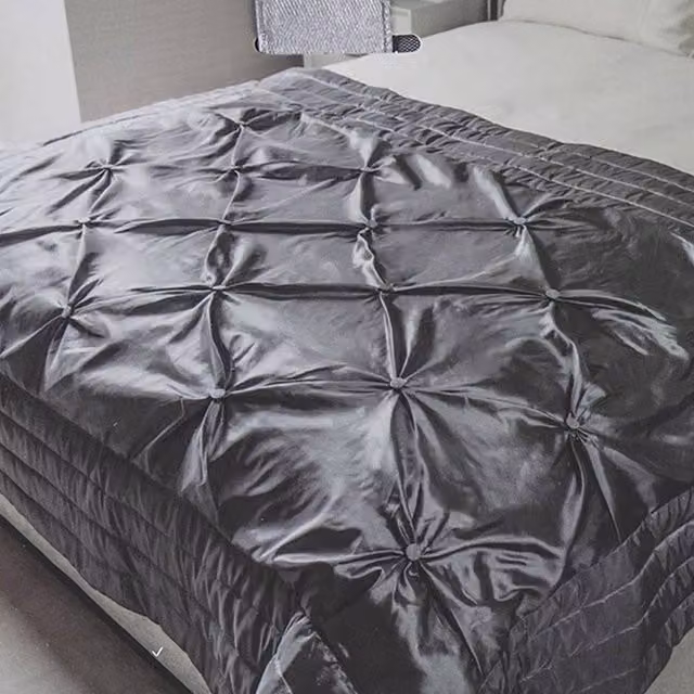 Voltico Buttoned Bedspread in Charcoal Grey, W: 140 cm, L: 200 cm