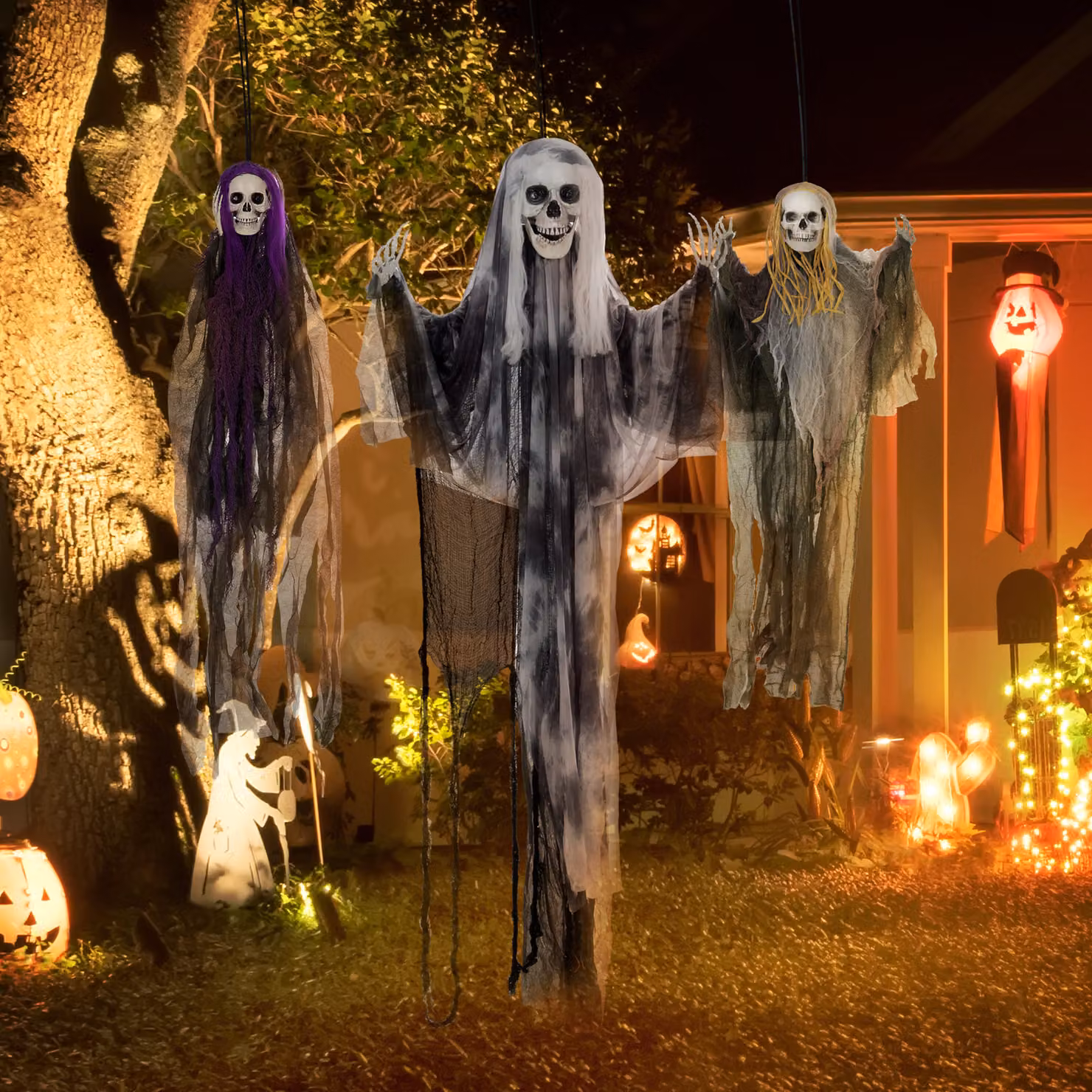 HOMCOM Set of 3 Hanging Skeleton Halloween Decorations, Scary Flying Ghosts for Garden and Party, H: 90 cm, 110 cm, 170 cm – 5