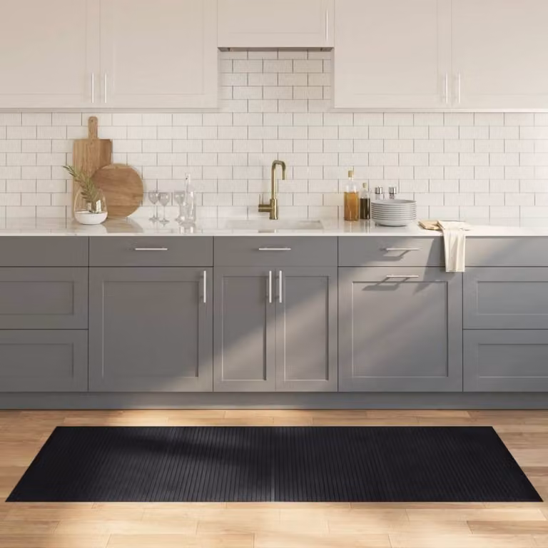 Berkfield Home Rectangular Striped Rug in Black, Bamboo and Polypropylene, W/D/H: 80 x 200 cm