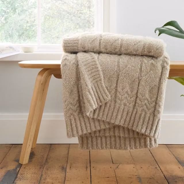 Bianca Natural Beige Cable Knit Throw W: 150 cm, L: 200 cm