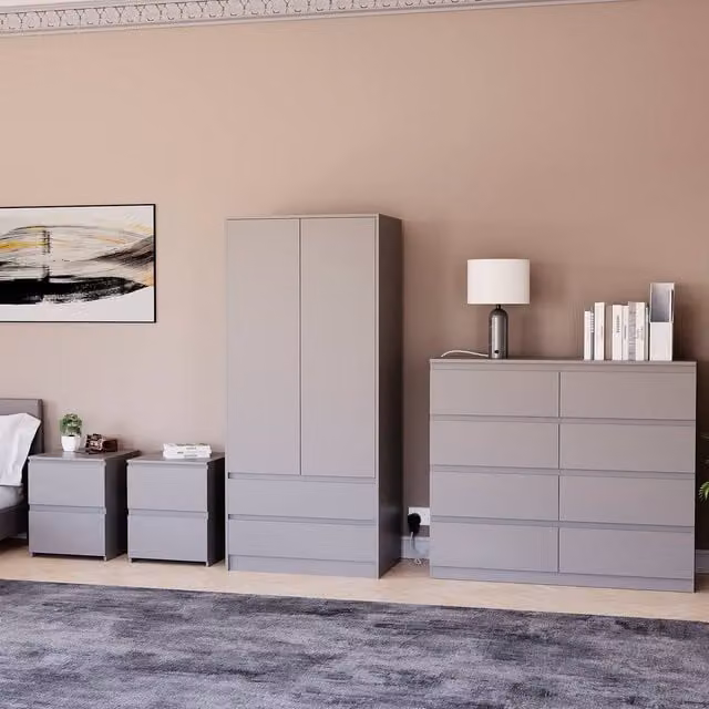 Vida Designs Modern 4 Piece Grey Bedroom Set – 1