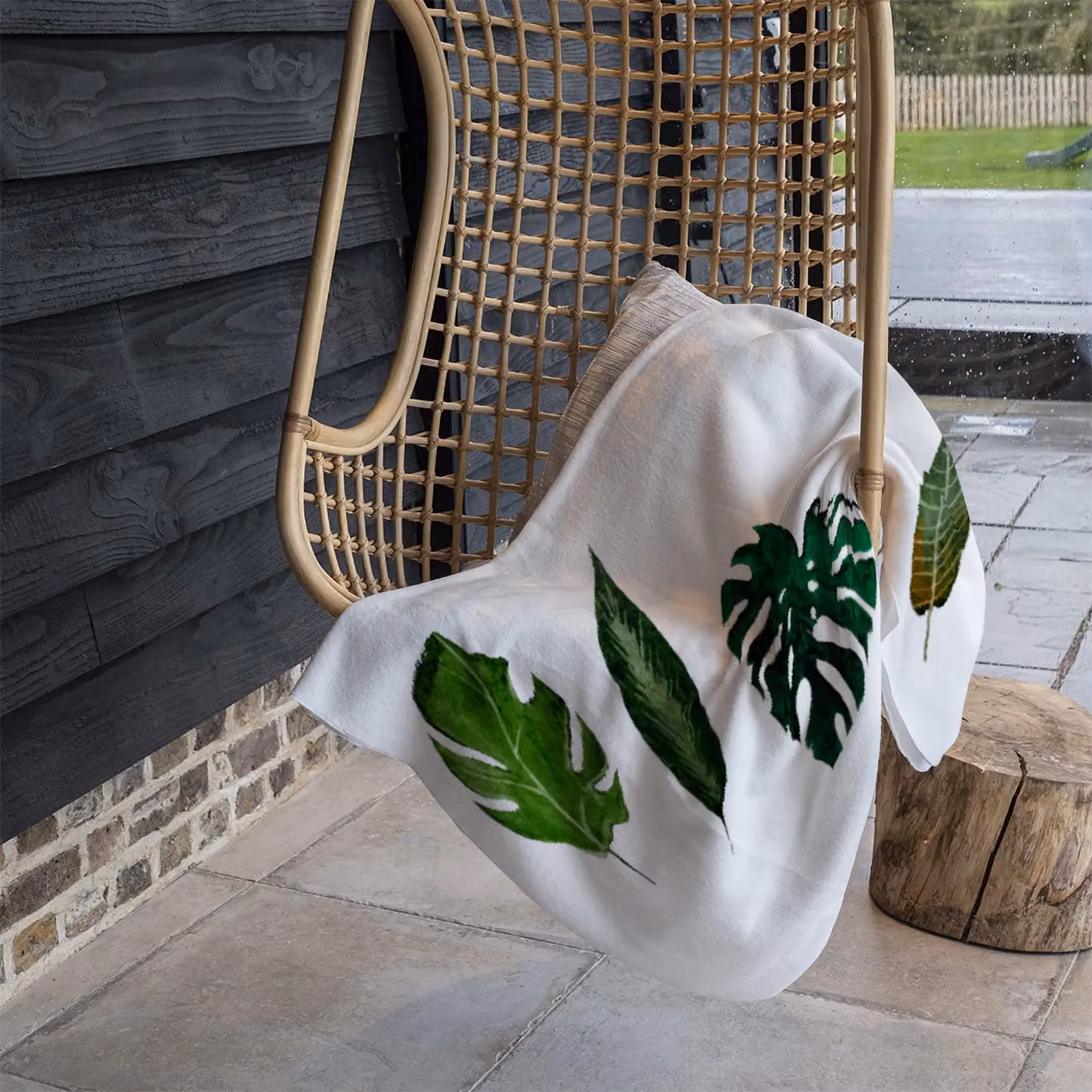 Benjamin Tate Design Leaves Selections Floral Fleece Blanket in Green, Beige and White, W/D/H: 120 x 150 cm – 4