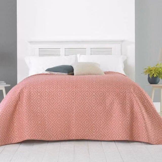 HomeSpace Direct Eve Geometric Modern Bedspread in Pink