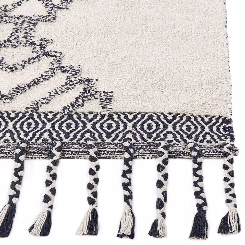 Wyld and Coco Handwoven Cotton Geometric Rug in Black and White with Tassels, W/L: 80 x 150 cm – 2