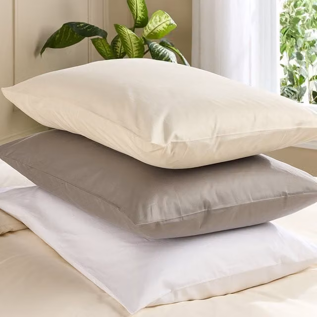 Hotel Pure Luxury 5 Star Classic Plain Pillowcase Pair in Yellow