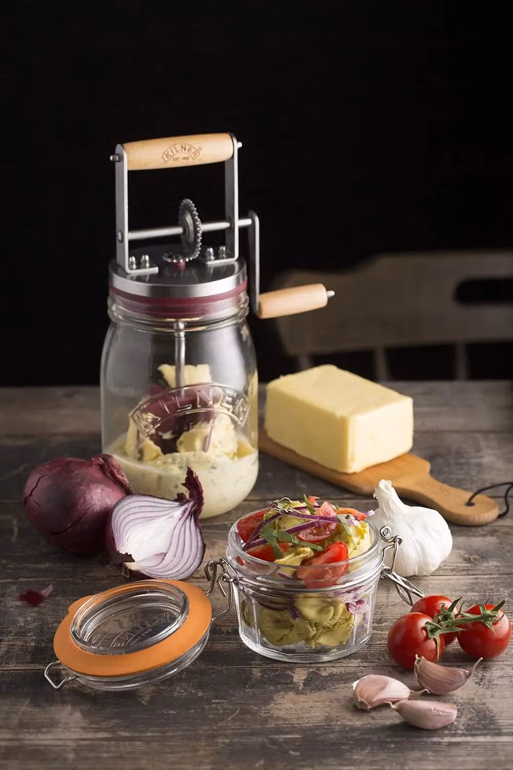 Kilner Butter Churner Set with 1 l Clear Glass Jar and Hand Churning Mechanism – 4