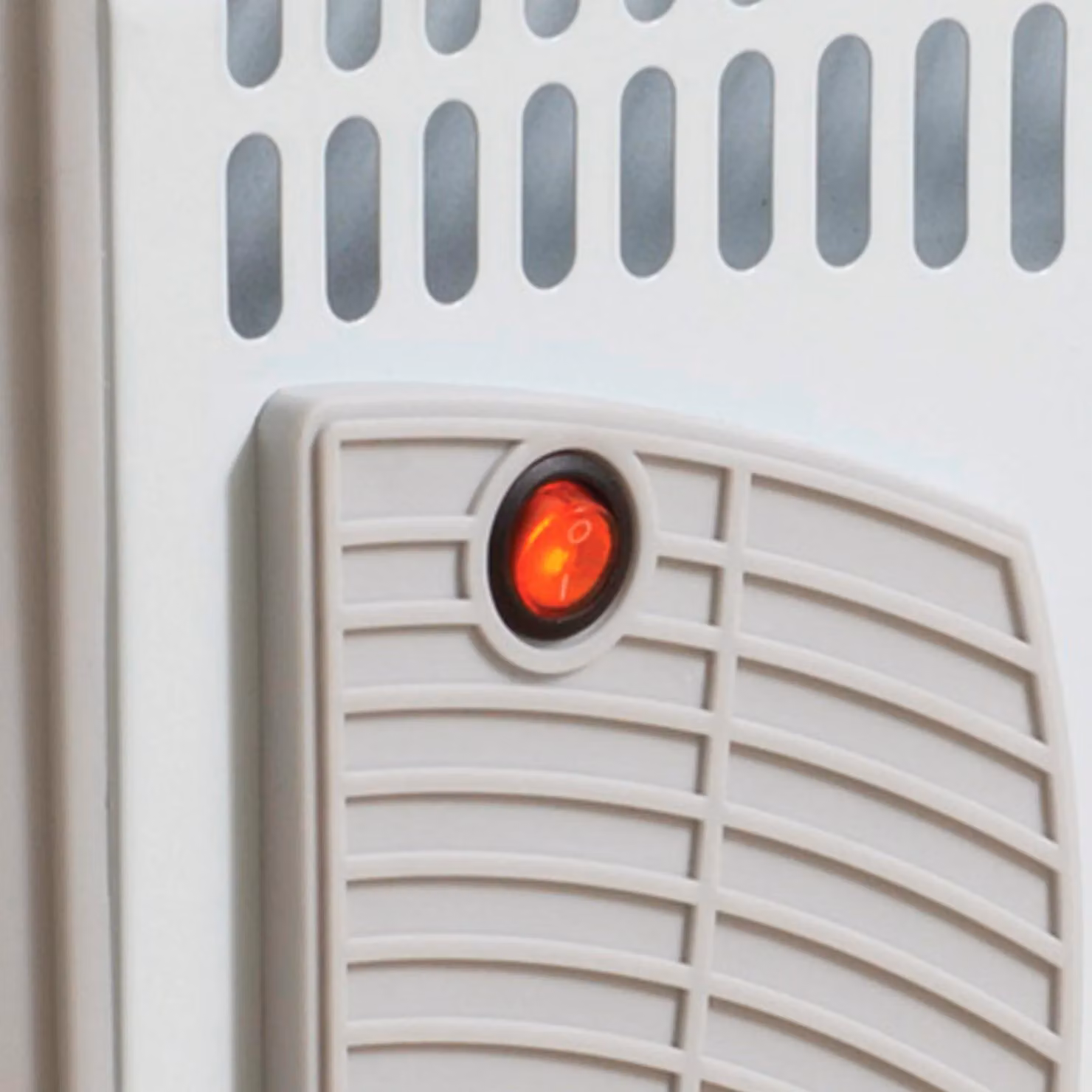 Daewoo 2000W White Freestanding Convector Heater with Thermostat and Timer – 3