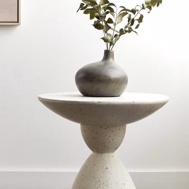 Wyld and Coco Heritage Distressed Ceramic Terracotta Vase in Grey and Gold, Height: 18 cm