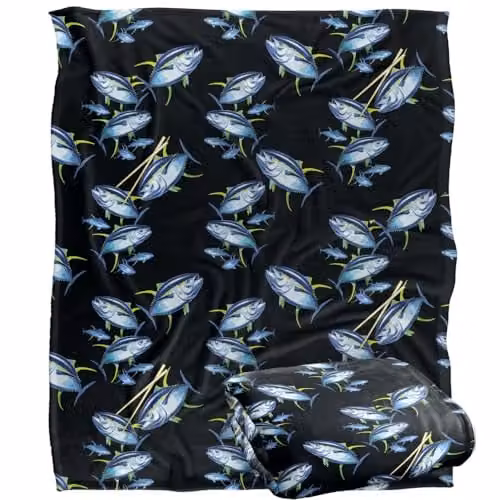 JQ Licensing Sushi Pattern Super Soft Silky Touch Fleece Throw Blanket in White, W/D/H: 152 x 127 cm