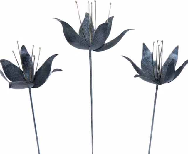 On Trade Winds Set of 3 Silver Metal Lilies on 100cm Stick