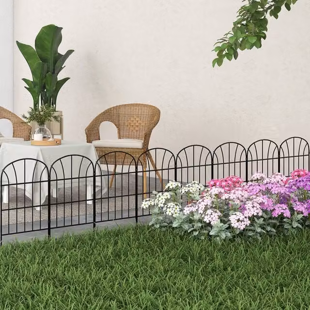 Outsunny 8-Piece Metal Garden Fencing Panels Flower Bed Border Edging, Black