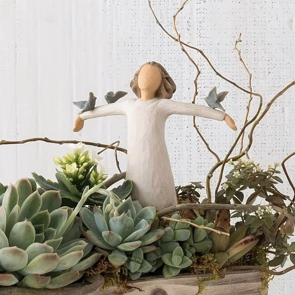 NESTLUNE Guardian Angel Ceramic Tabletop Ornament in White, W: 100 cm, D: 60 cm – 4