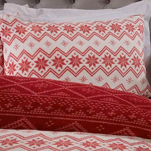 Sleepdown Fairisle Printed Flannel Fleece Reversible Duvet Cover and Pillowcase Set, White and Red Abstract Stripes, W/D/H: 200 x 200 cm – 2