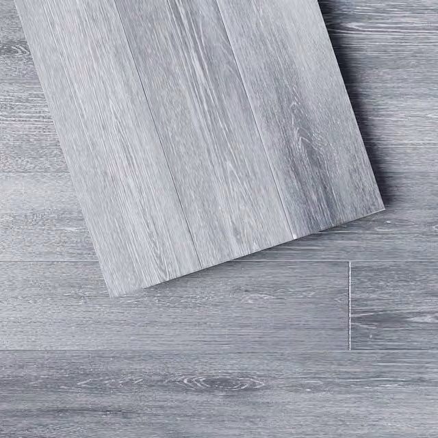 Komore Set of 20 Grey Wood Look Click-Lock PVC Flooring Planks