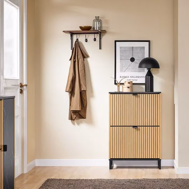 SoBuy Scandinavian Style Slim Wooden Shoe Rack with Tilting Compartments in Black, Brown or Beige, W/D/H: 60 x 23.9 x 87.9 cm