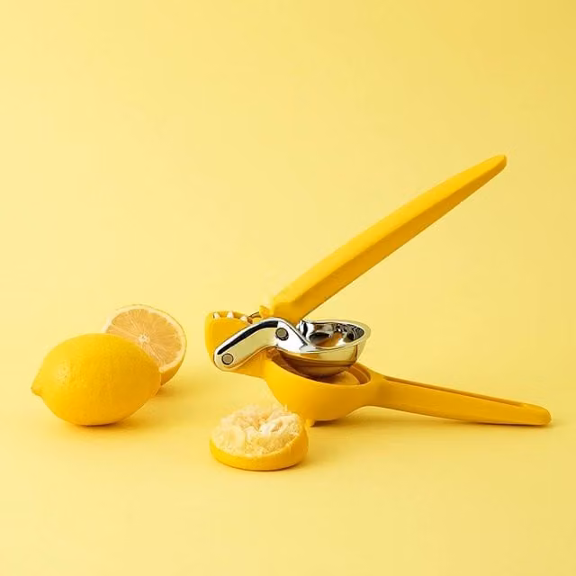 Chef'n FreshForce Citrus Lemon Juicer, Yellow