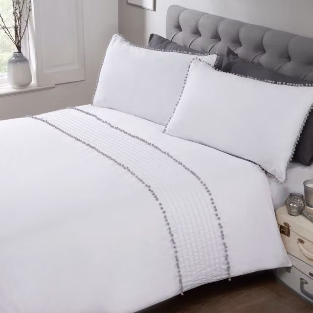 Rapport Home Pom Poms Polycotton Duvet Cover and Pillowcase Set in White, Size: Single (90 x 200 cm)