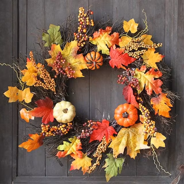 Livingandhome Rustic Battery Operated LED Autumn Wreath with Artificial Maple Leaves in Orange and Multicolour