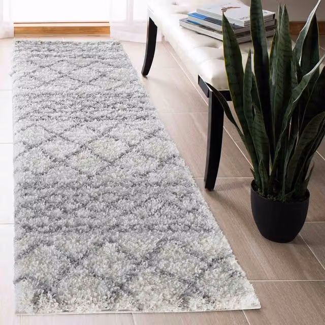 Desire Rugs Moroccan Berber Shaggy Runner with Mixed Diamond Design in White and Grey, W: 60 cm, L: 220 cm