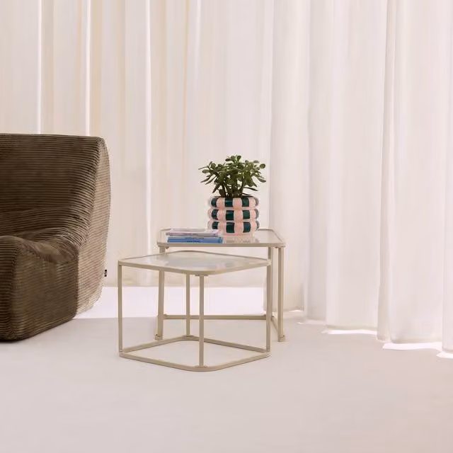 sweeek Set of 2 Modern Nesting Tables with Ribbed Glass Tops and Metal Frames in Off-White, W/D/H: 45.5 x 45.5 x 45.5 cm and 35.0 x 35.0 x 35.0 cm
