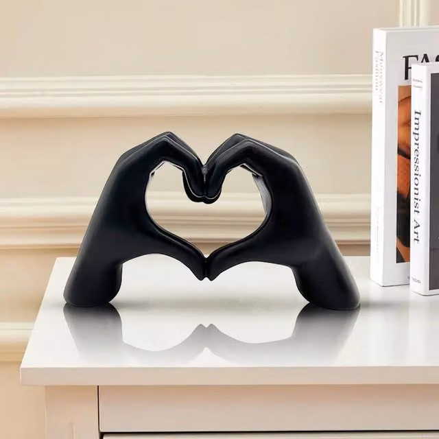Huhote Modern Resin Heart Hands Love Gesture Sculpture in Black for Home or Office Decor – 1