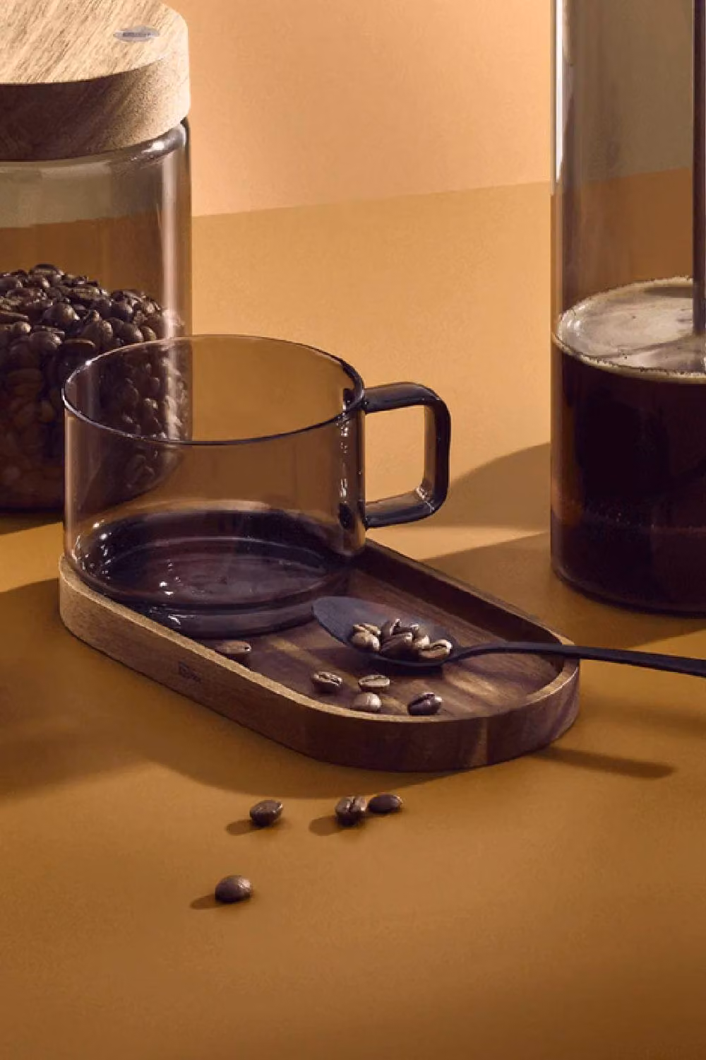 AdHoc Impact Glass Coffee Mug with Acacia Wood Tray, 300ml, Grey and Transparent – 2