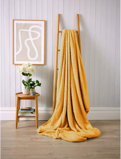 NewEdgeBlinds Fluffy Yellow Throw Blanket, W: 180 cm