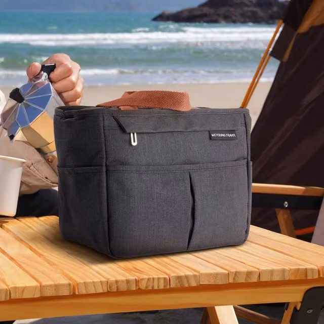 Livingandhome Waterproof Insulated Lunch Bag, Black, Width: 23 cm