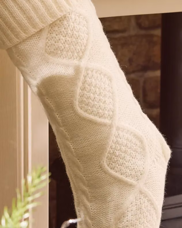 Dibor Set of 4 White Chunky Knit Christmas Stockings – 3