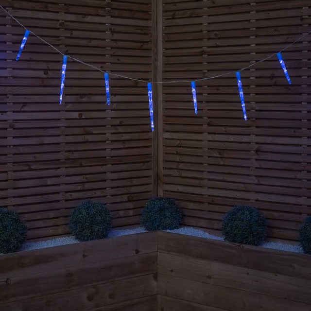 Samuel Alexander 6.9m Blue LED Icicle Christmas Chaser Lights with 72 LEDs