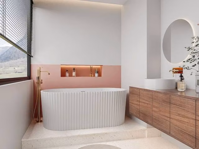 Vente-unique Striated Oval Freestanding Acrylic Bathtub in Glossy White, W/D/H: 170 x 80 x 58 cm – 1