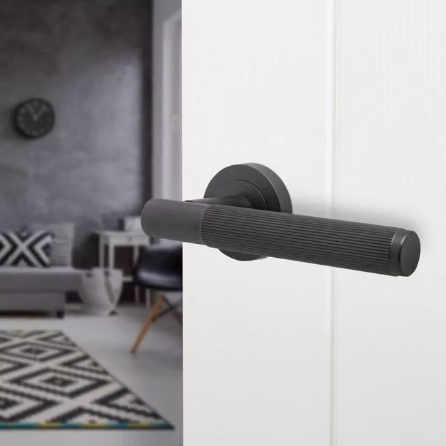 AFIT Matt Black Aluminium Internal Lever On Rose Door Handle, 150 x 150 mm – 1