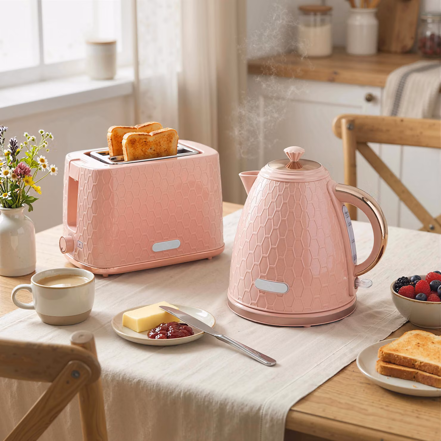 HOMCOM Kettle and 2 Slice Toaster Set with 1.7L Fast Boil Kettle and Browning Controls, Light Pink – 2