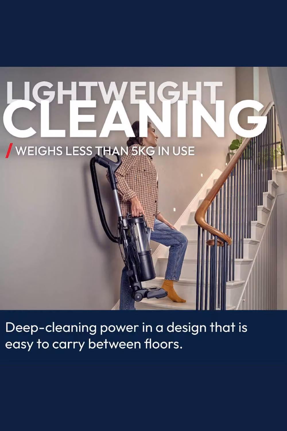 Living and Home 850W Upright Vacuum Cleaner in Black with Anti-Tangle Roller – 3