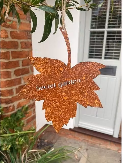 Poppyforge Falling Leaves Metal Garden Wall Art in Bronze, W: 20.3 cm, H: 25.4 cm